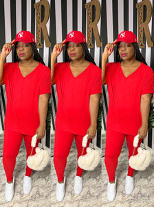 “Chill Vibes” V Neck Two Piece Lounge Set in Red (S-XL)❤️